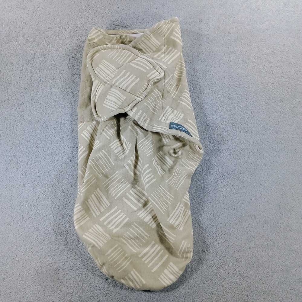 SwaddleMe Baby 0-3M Adjustable Wrap Tan Geometric Stripe 1.0 TOG Small
